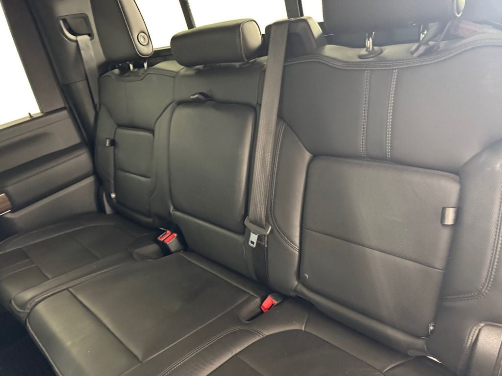Used 2020 Summit White Chevrolet 4WD Crew Cab Standard Bed High Country image 16