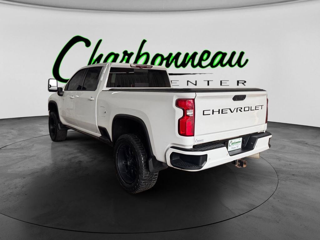 Used 2020 Summit White Chevrolet 4WD Crew Cab Standard Bed High Country image 3