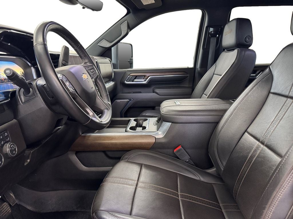 Used 2024 Black Chevrolet 4WD Crew Cab Long Bed High Country image 10