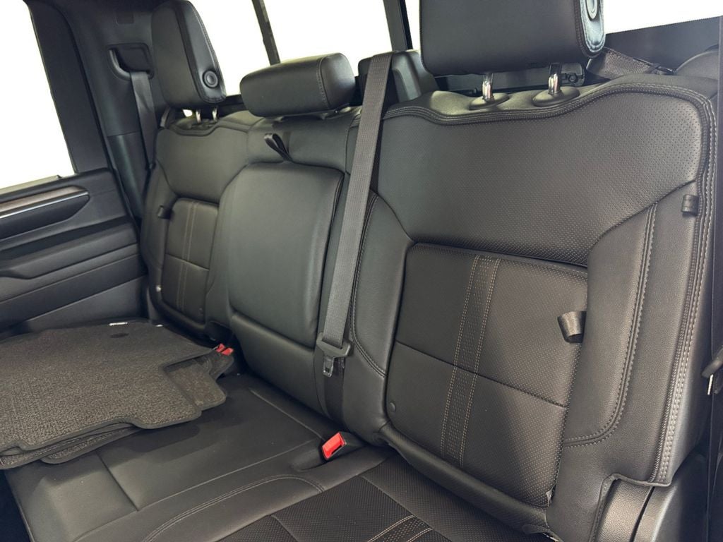Used 2024 Black Chevrolet 4WD Crew Cab Long Bed High Country image 16