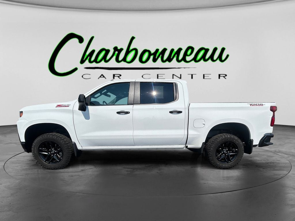 Used 2020 Summit White Chevrolet 4WD Crew Cab Short Bed Custom Trail Boss image 2