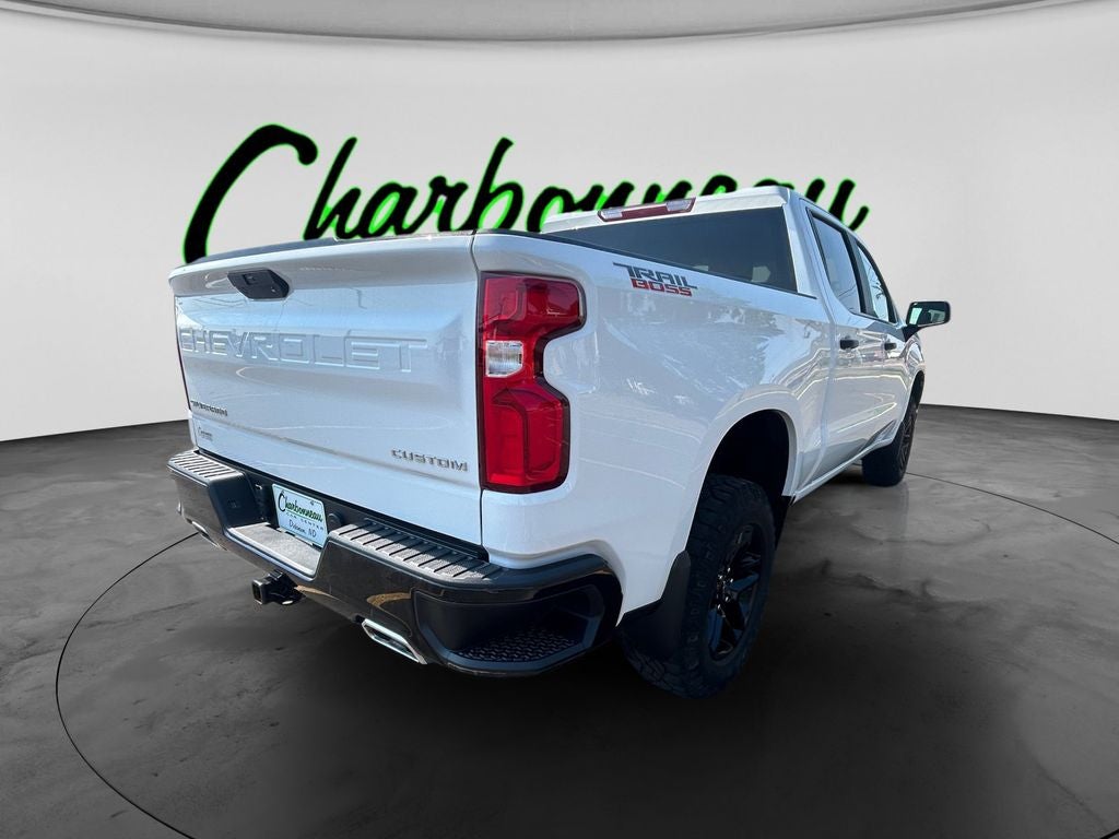Used 2020 Summit White Chevrolet 4WD Crew Cab Short Bed Custom Trail Boss image 5