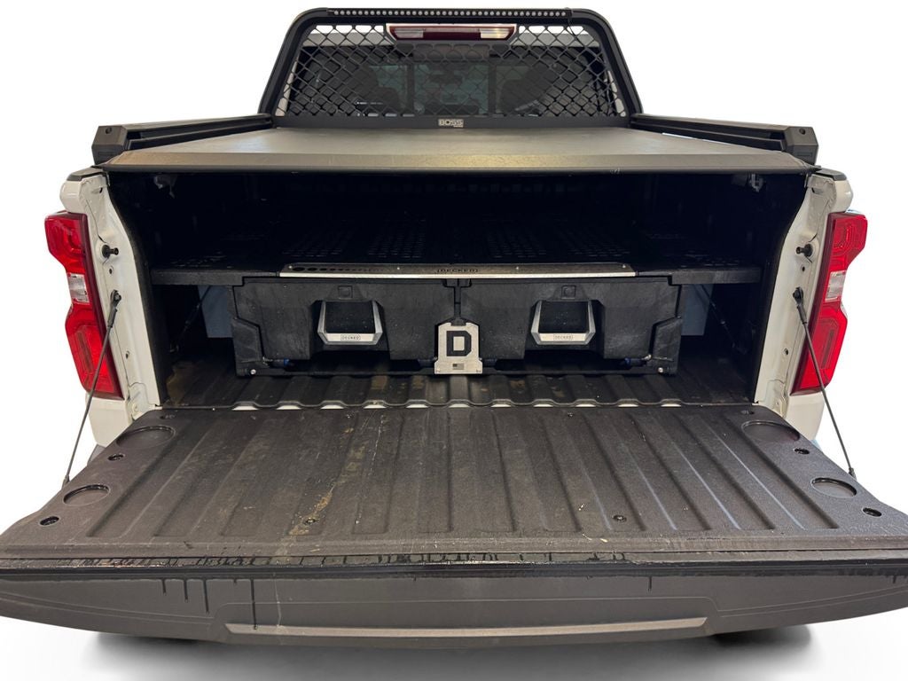 Used 2021 Summit White Chevrolet 4WD Crew Cab Short Bed LT Trail Boss image 19