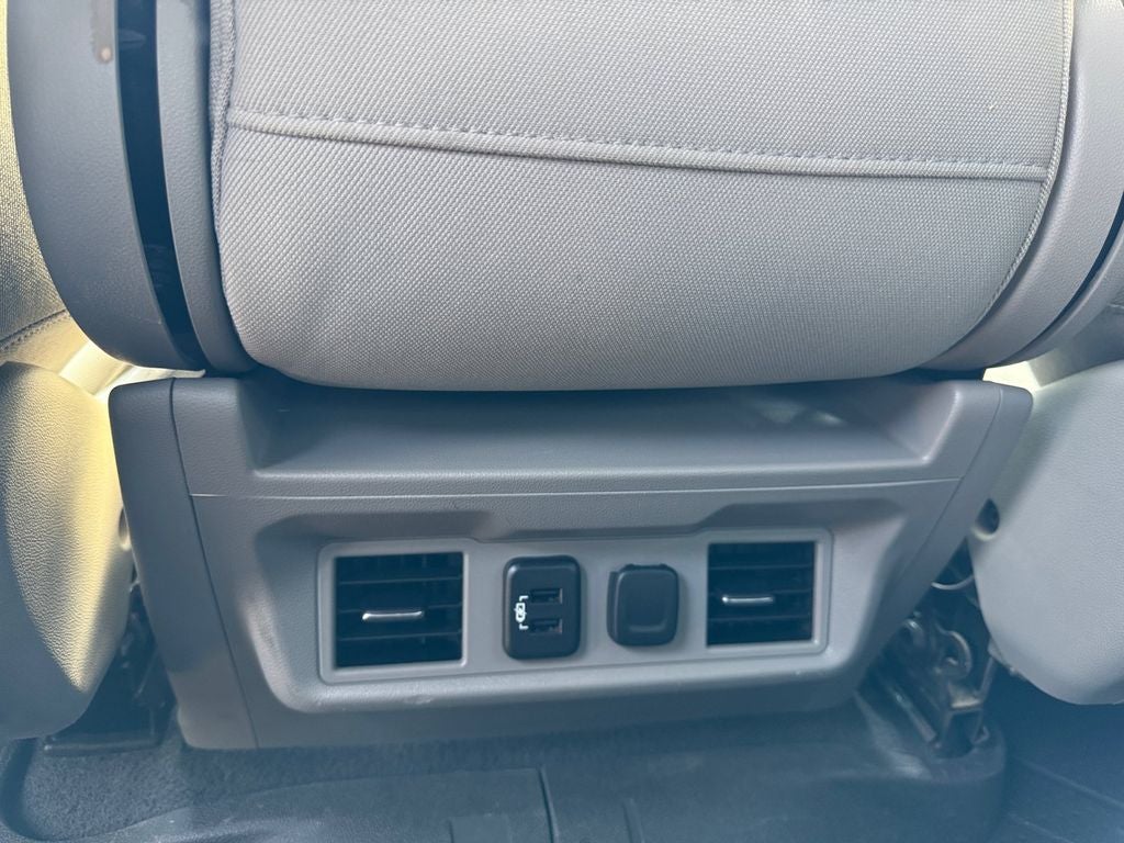 Used 2019 Summit White Chevrolet LT image 24