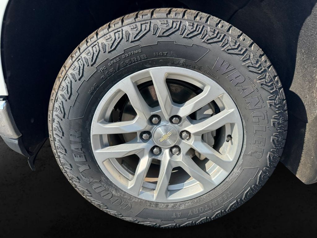 Used 2019 Summit White Chevrolet LT image 9