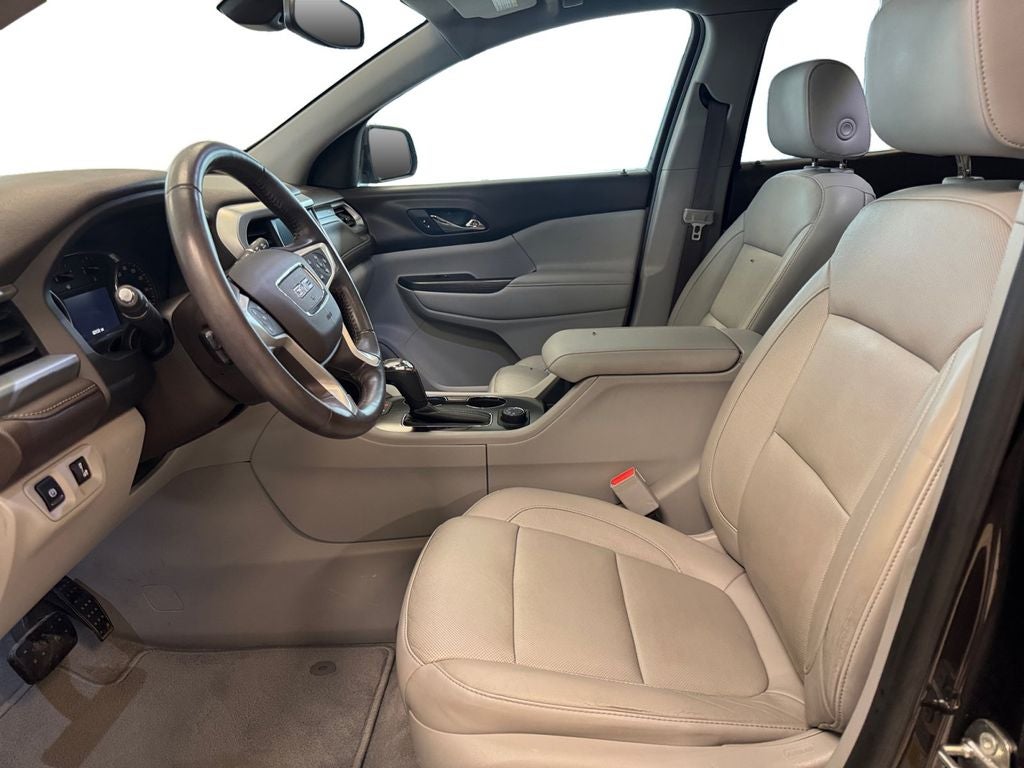 Used 2017 Iridium Metallic GMC SLT-2 image 10