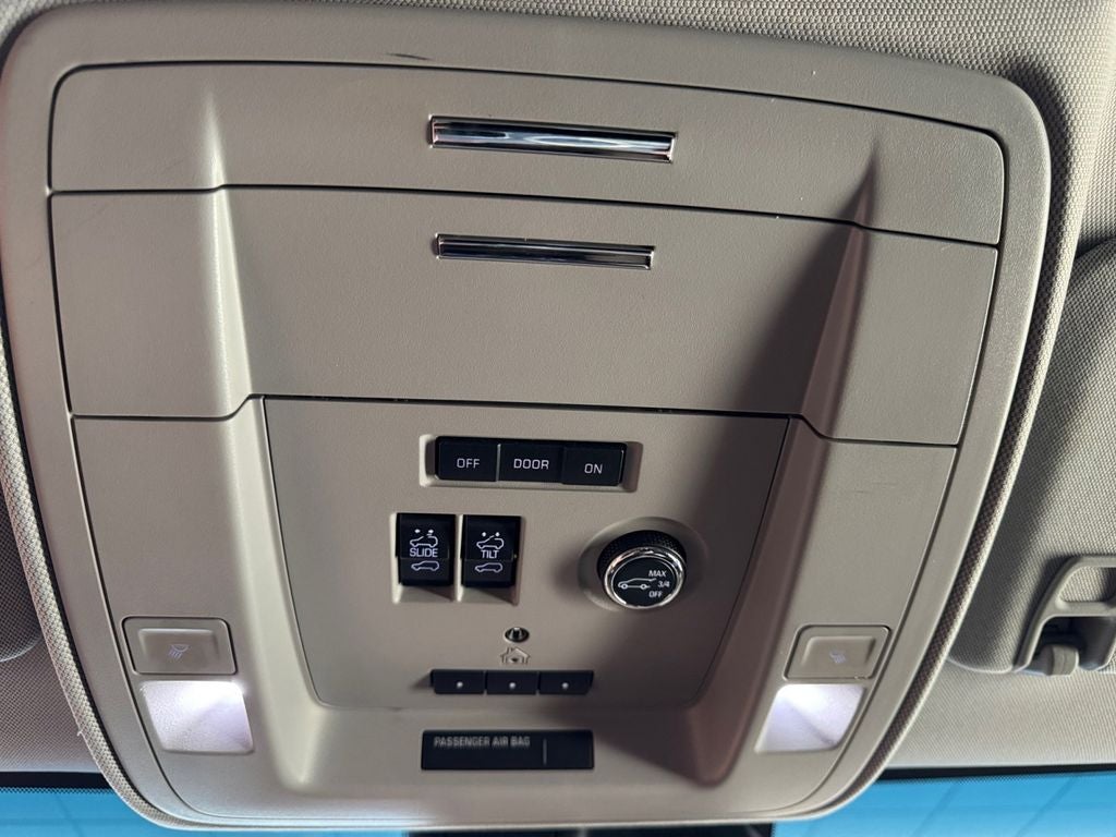 Used 2018 Quicksilver Metallic GMC SLT image 22