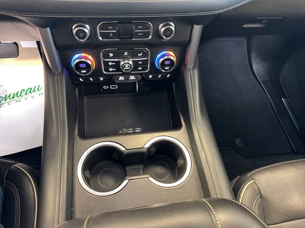 Used 2021 Dark Sky Metallic GMC 4WD SLT image 15