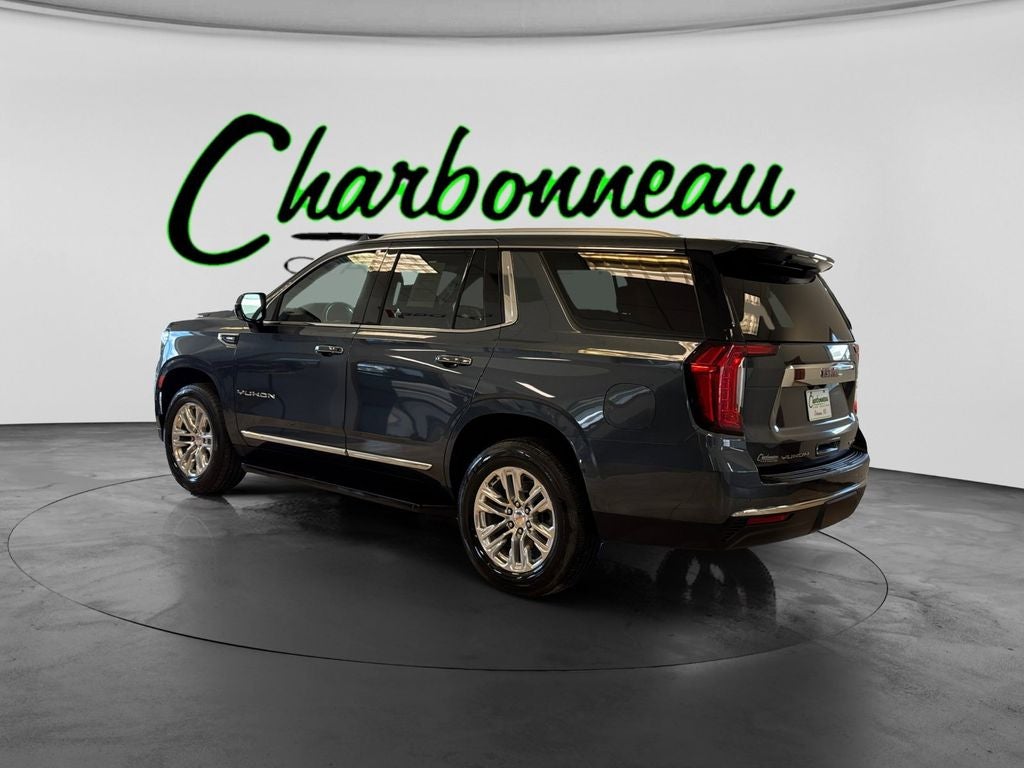 Used 2021 Dark Sky Metallic GMC 4WD SLT image 3