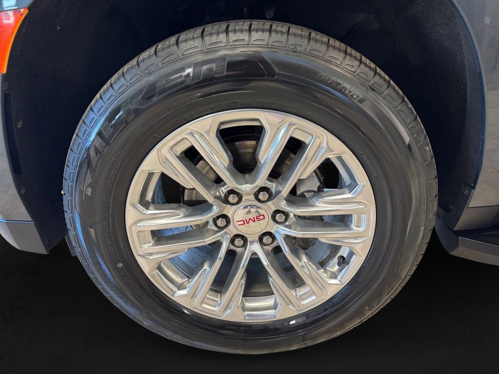 Used 2021 Dark Sky Metallic GMC 4WD SLT image 9