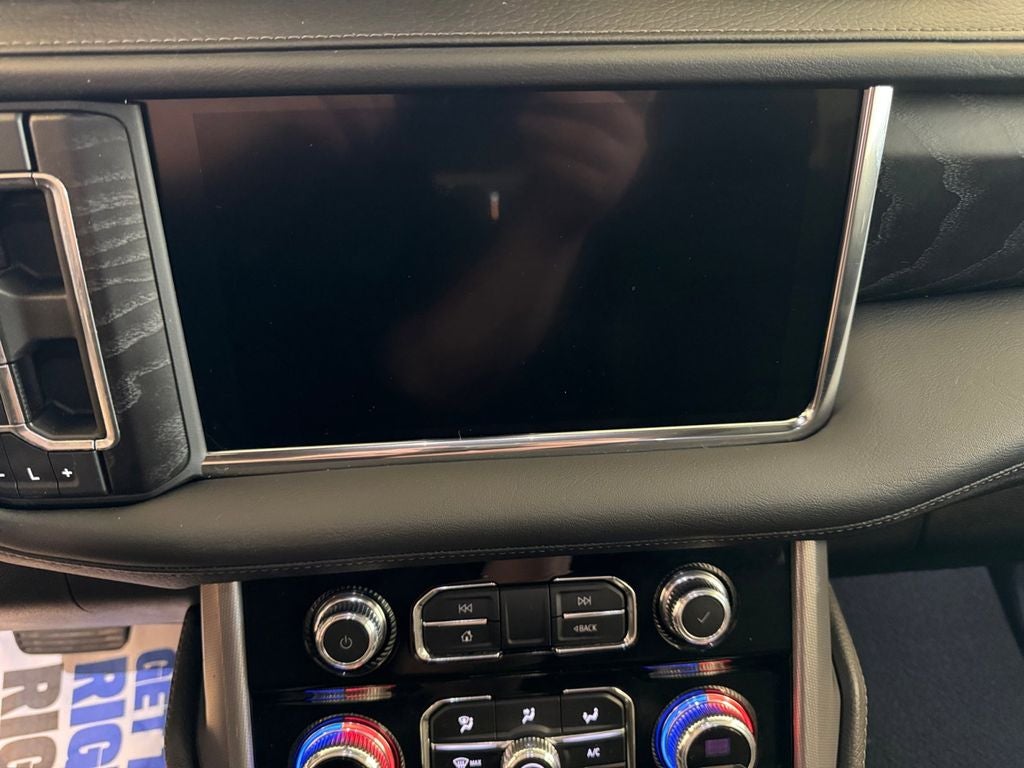 Used 2022 Onyx Black GMC 4WD Denali image 20