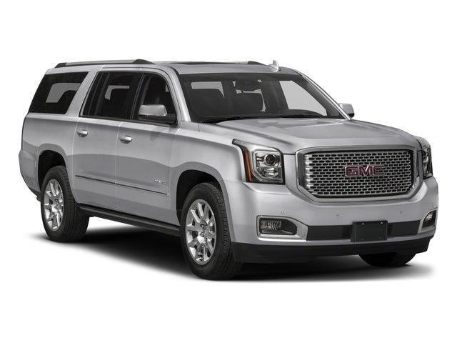 Used 2017 Mineral Metallic GMC Denali image 6