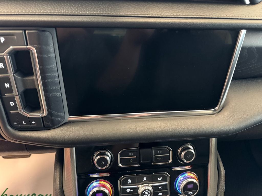 Used 2021 Onyx Black GMC 4WD Denali image 21