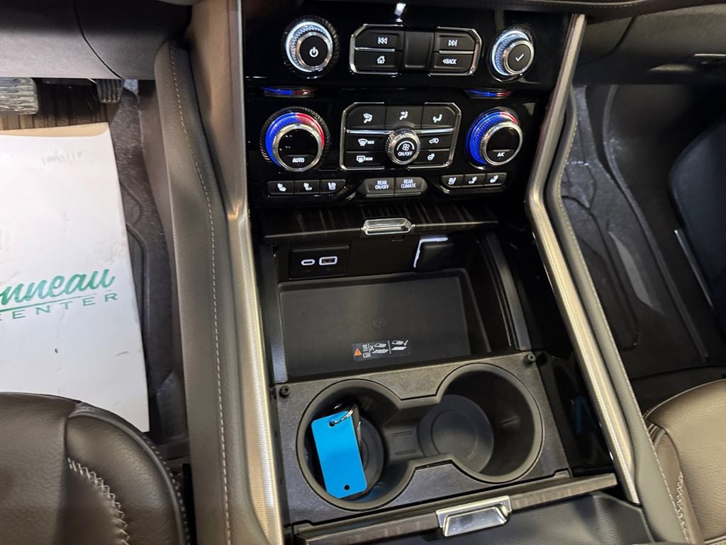 Used 2024 White Frost Tricoat GMC 4WD Denali image 15