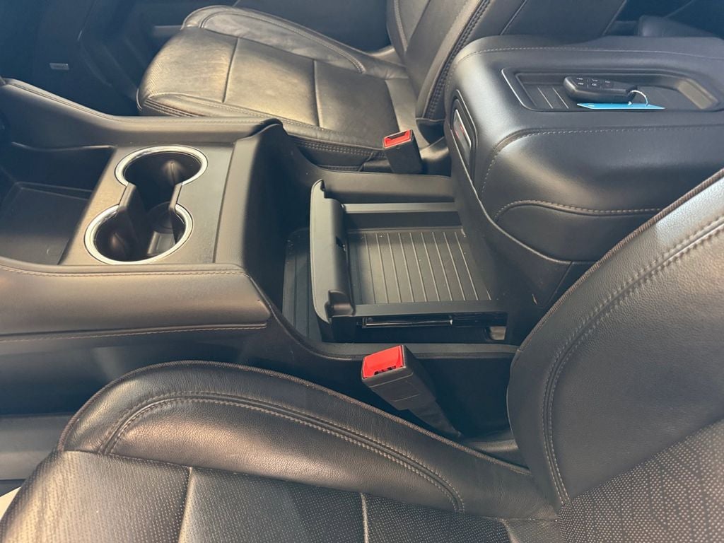 Used 2022 Black Chevrolet High Country image 23