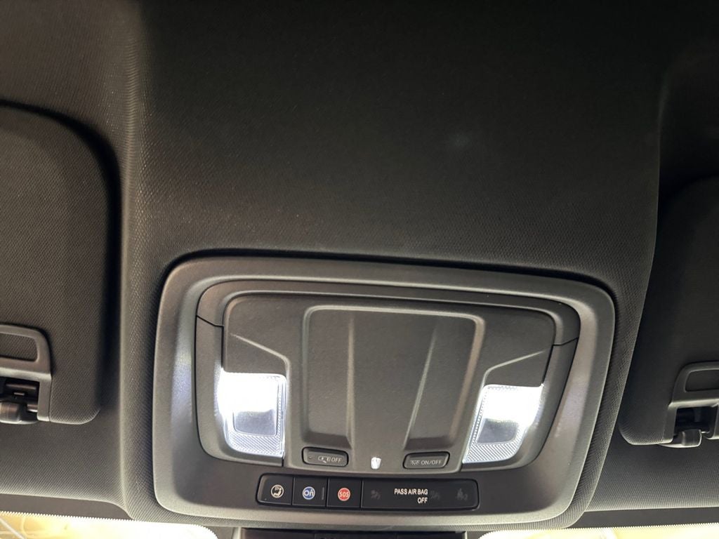 Used 2024 Sterling Metallic GMC AT4 image 23