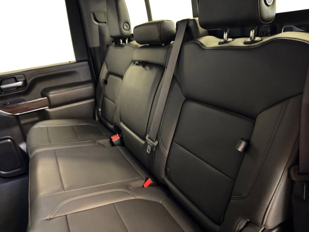 Used 2021 Quicksilver Metallic GMC 4WD Crew Cab Standard Bed SLT image 16