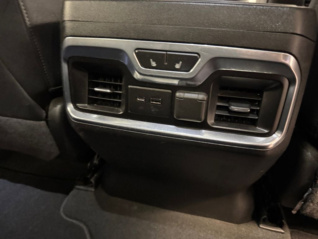 Used 2021 Quicksilver Metallic GMC 4WD Crew Cab Standard Bed SLT image 23