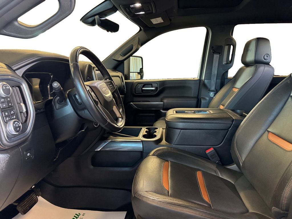 Used 2020 Summit White GMC 4WD Crew Cab Standard Bed AT4 image 10