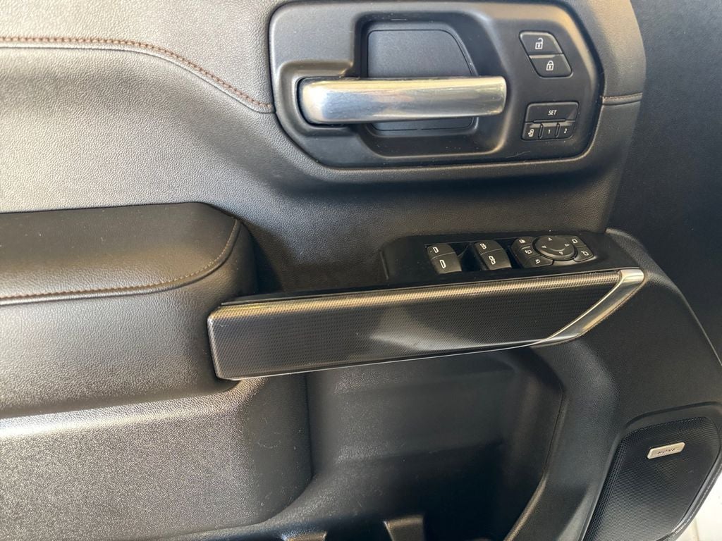 Used 2020 Summit White GMC 4WD Crew Cab Standard Bed AT4 image 11