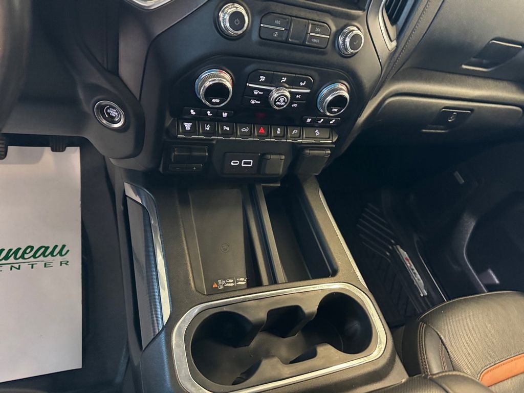 Used 2020 Summit White GMC 4WD Crew Cab Standard Bed AT4 image 15