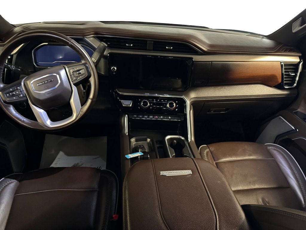 Used 2024 Sterling Metallic GMC 4WD Crew Cab Long Bed Denali image 12