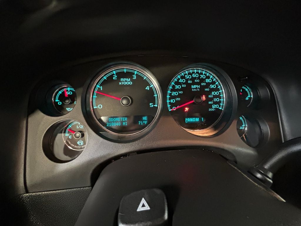 Used 2009 Stealth Gray Metallic GMC SLT image 14