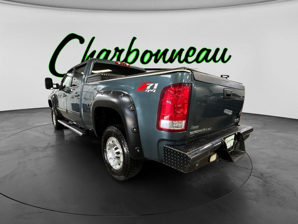 Used 2009 Stealth Gray Metallic GMC SLT image 3