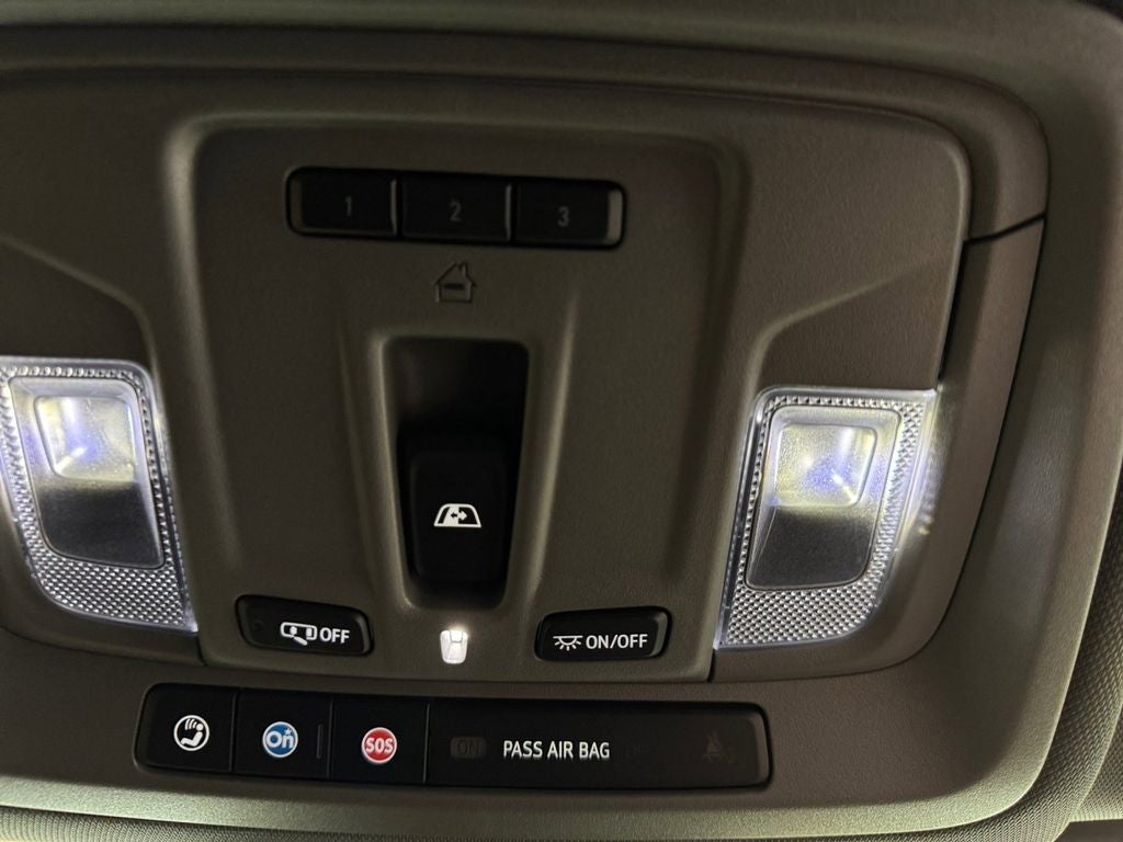 Used 2025 Onyx Black GMC 4WD Double Cab Standard Box Elevation with 3SB image 22