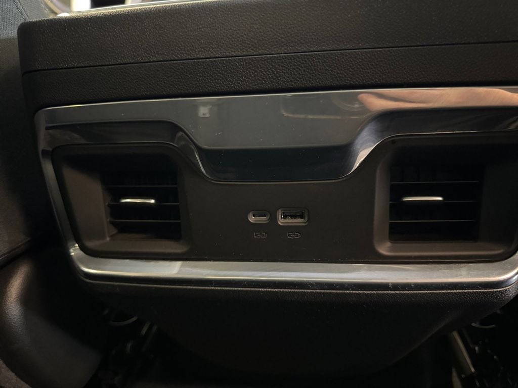 Used 2025 Onyx Black GMC 4WD Double Cab Standard Box Elevation with 3SB image 23