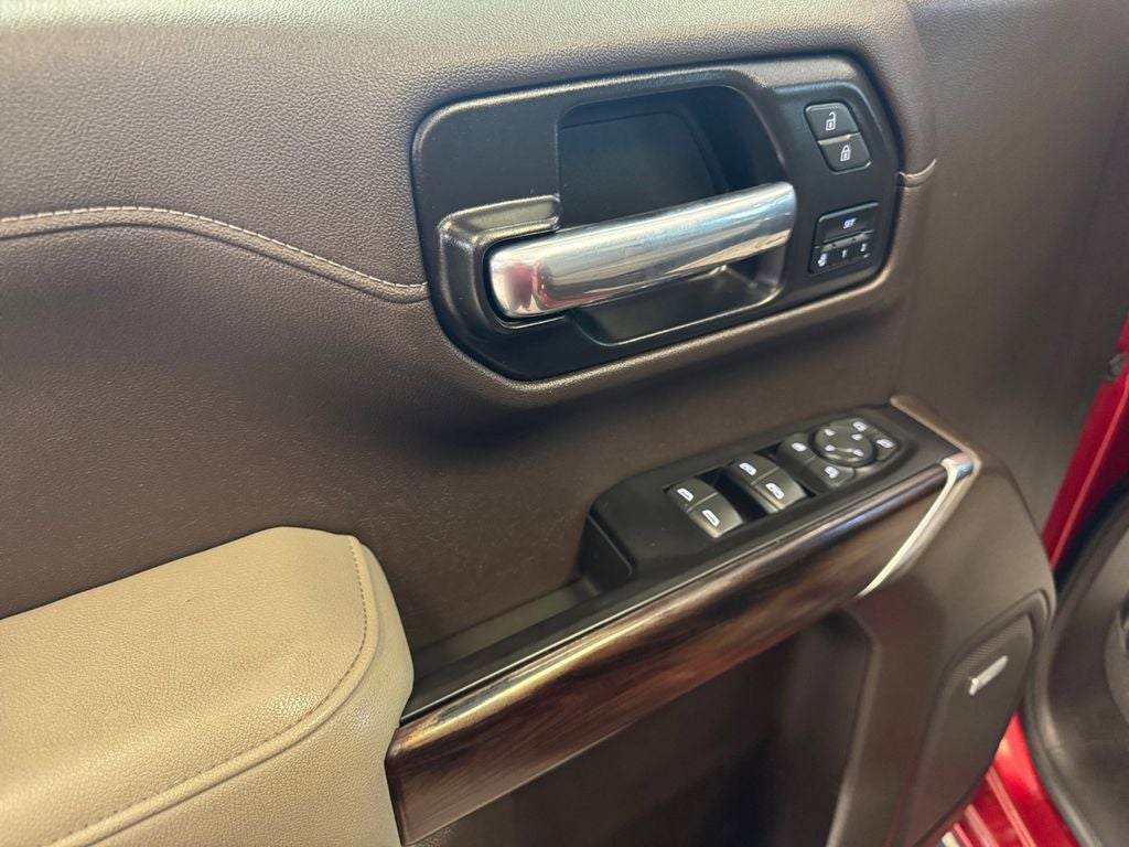 Used 2021 Cayenne Red Tintcoat GMC 4WD Crew Cab Short Box SLT image 11