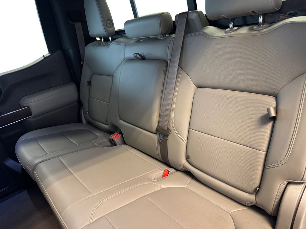 Used 2021 Cayenne Red Tintcoat GMC 4WD Crew Cab Short Box SLT image 16