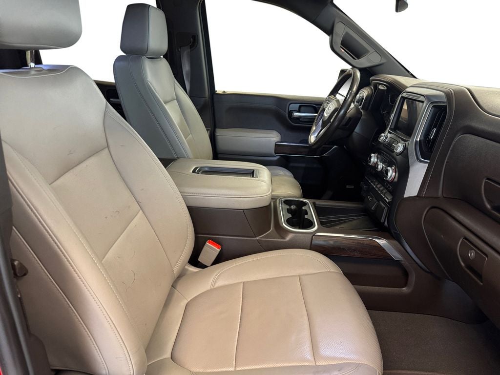 Used 2021 Cayenne Red Tintcoat GMC 4WD Crew Cab Short Box SLT image 17