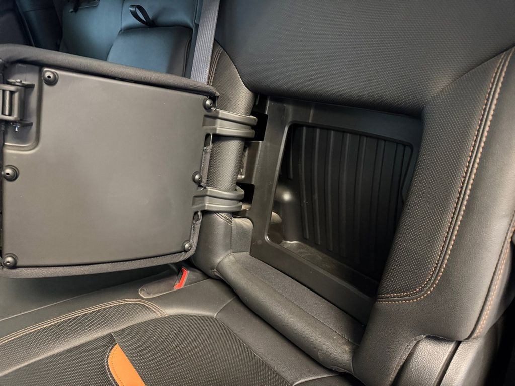 Used 2021 Dark Sky Metallic GMC 4WD Crew Cab Standard Box AT4 image 21