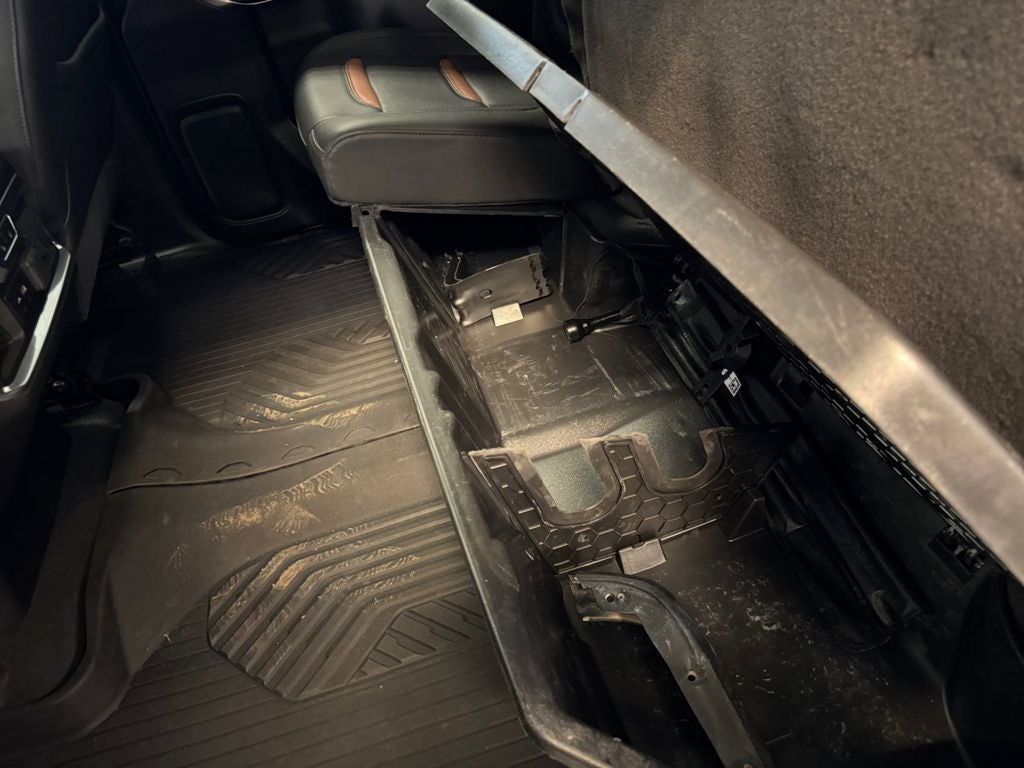 Used 2021 Dark Sky Metallic GMC 4WD Crew Cab Standard Box AT4 image 23