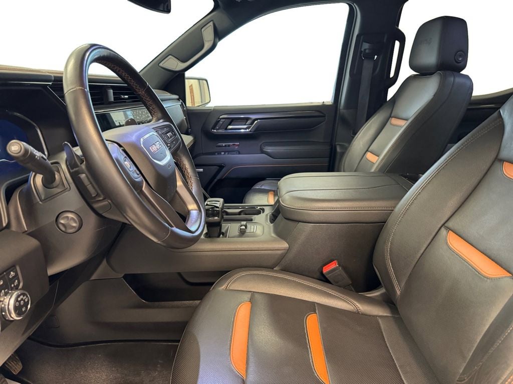 Used 2023 Sterling Metallic GMC 4WD Crew Cab Short Box AT4 image 10