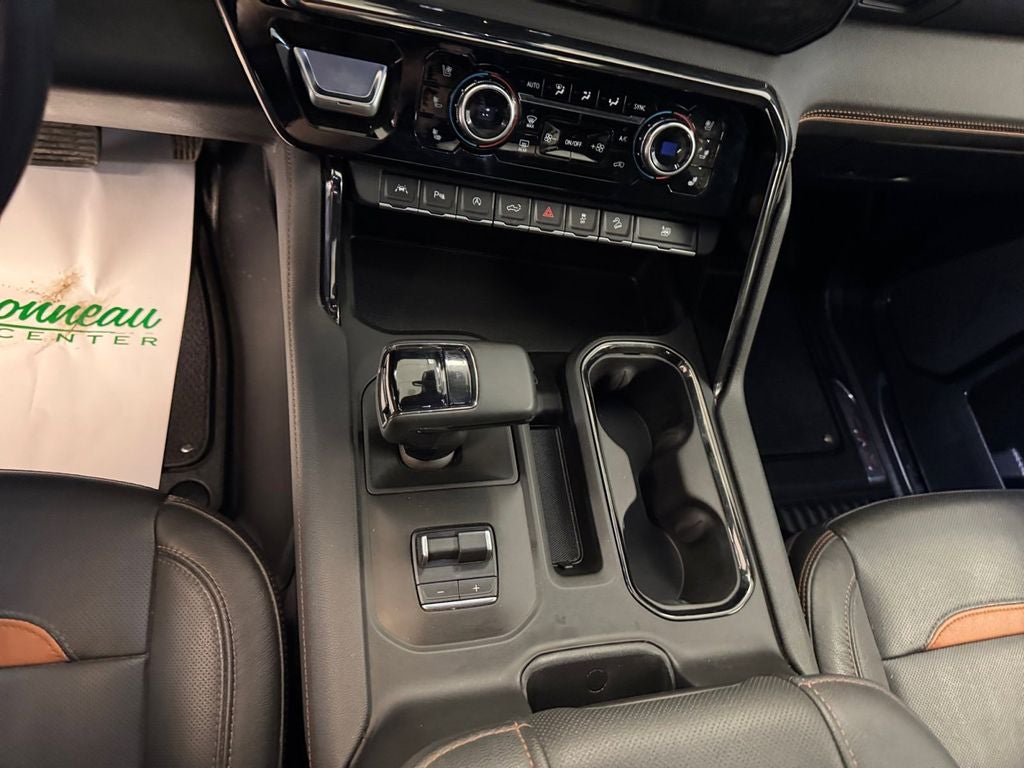 Used 2023 Sterling Metallic GMC 4WD Crew Cab Short Box AT4 image 15