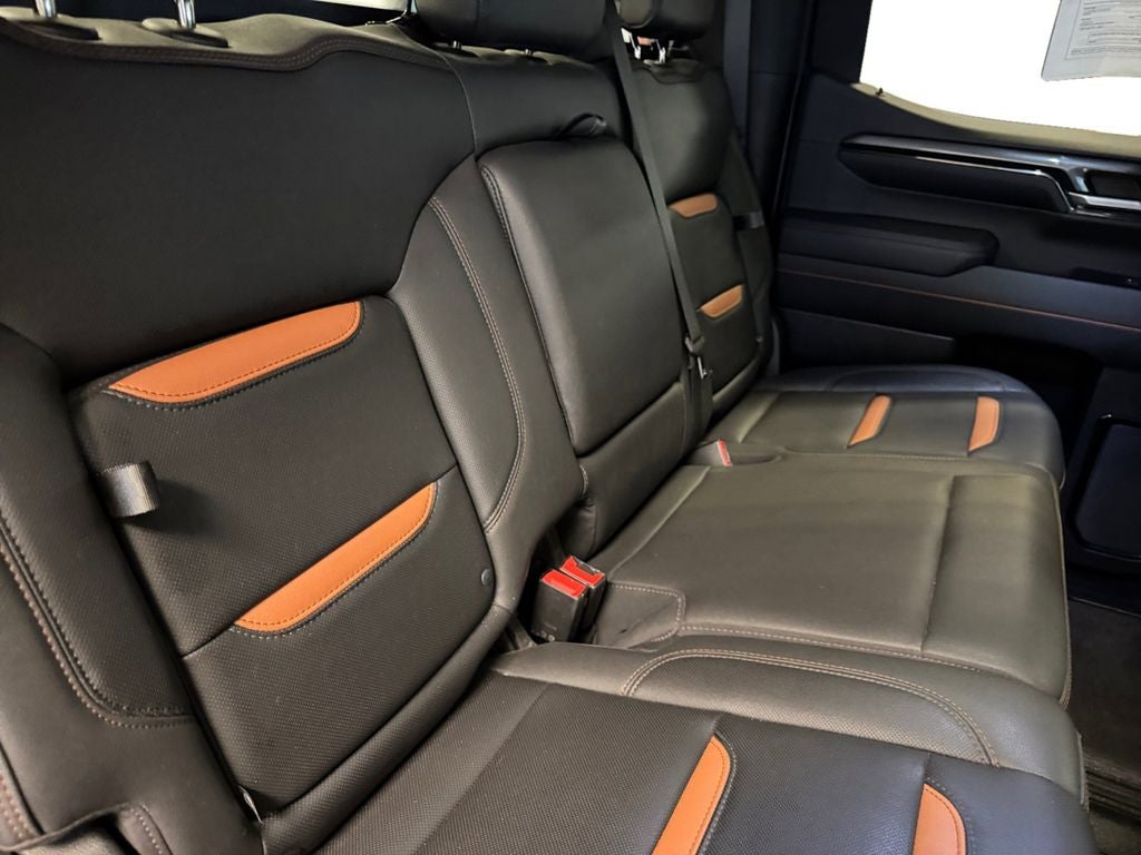 Used 2023 Sterling Metallic GMC 4WD Crew Cab Short Box AT4 image 18