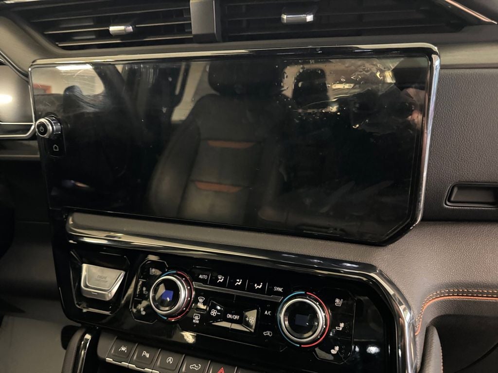 Used 2023 Sterling Metallic GMC 4WD Crew Cab Short Box AT4 image 20