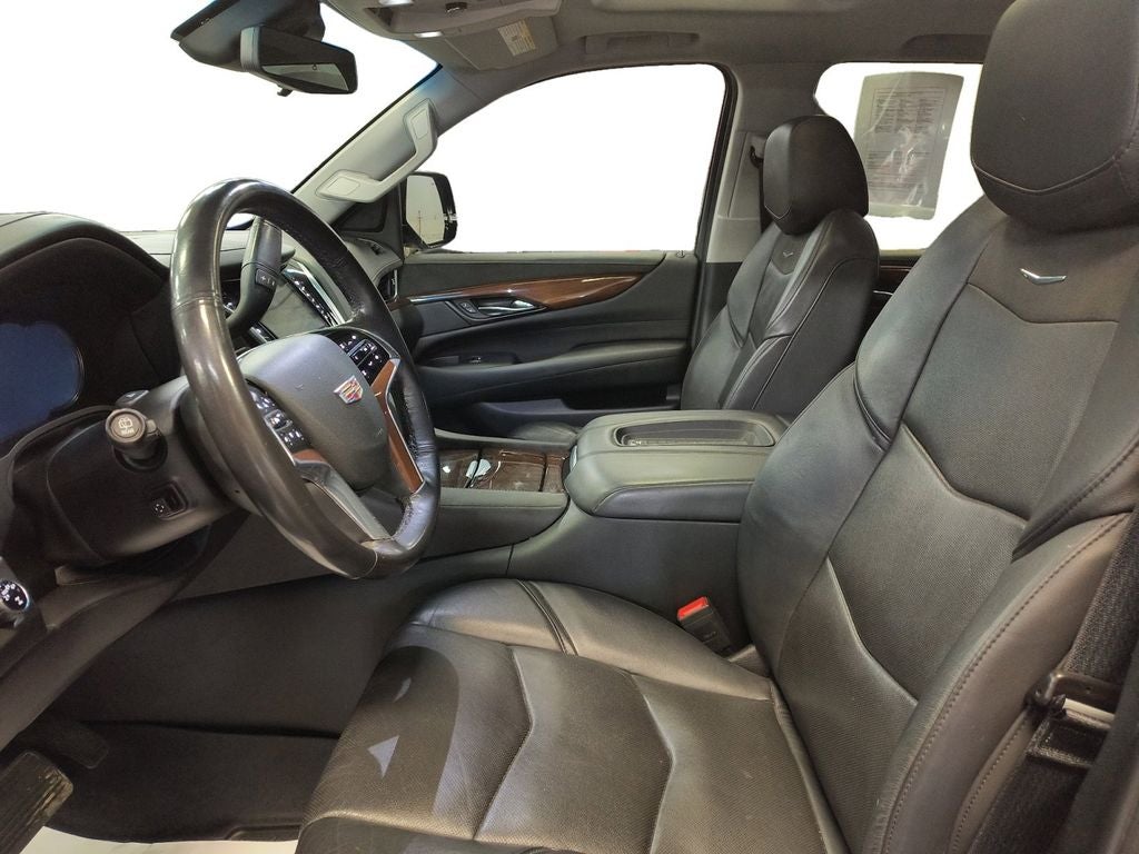 Used 2019 Black Raven Cadillac Luxury image 10