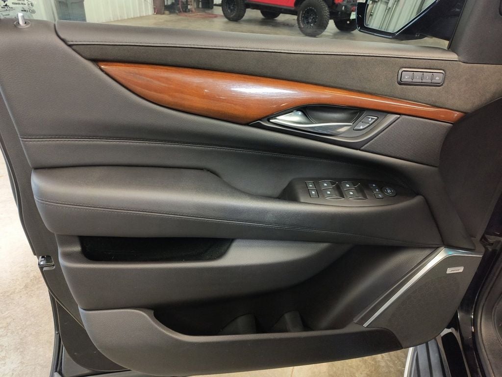 Used 2019 Black Raven Cadillac Luxury image 11