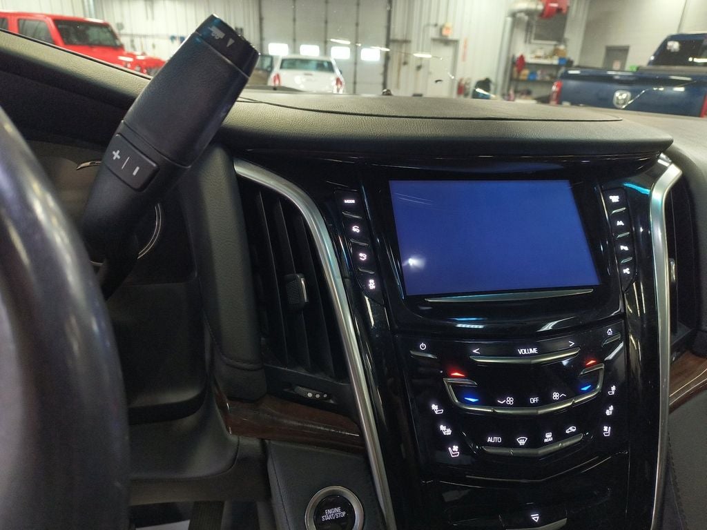 Used 2019 Black Raven Cadillac Luxury image 15