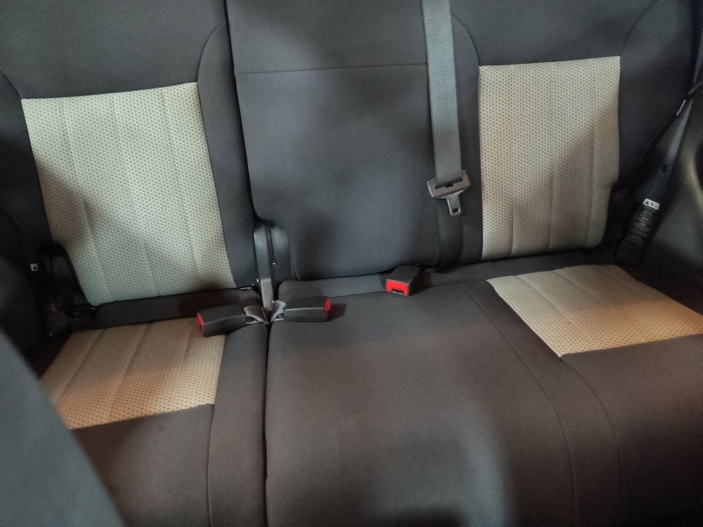 Used 2009 Bright Silver Metallic Clearcoat Jeep Sport image 18