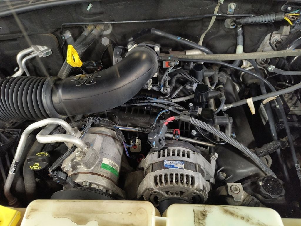 Used 2009 Bright Silver Metallic Clearcoat Jeep Sport image 20