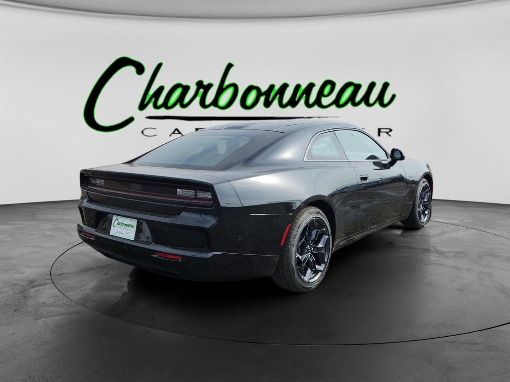 Used 2025 Diamond Black Crystal Pearlcoat Dodge R/T AWD image 5