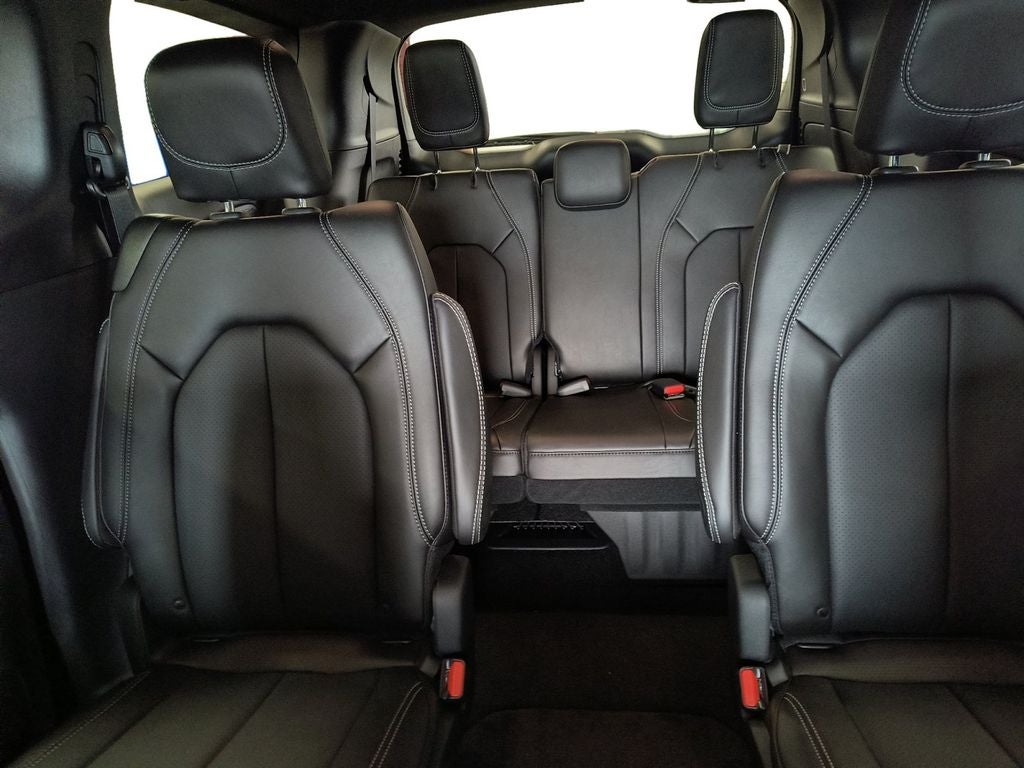 New 2027 Diamond Black Crystal Pearl-Coat Exterior Paint Chrysler PACIFICA SELECT AWD image 16