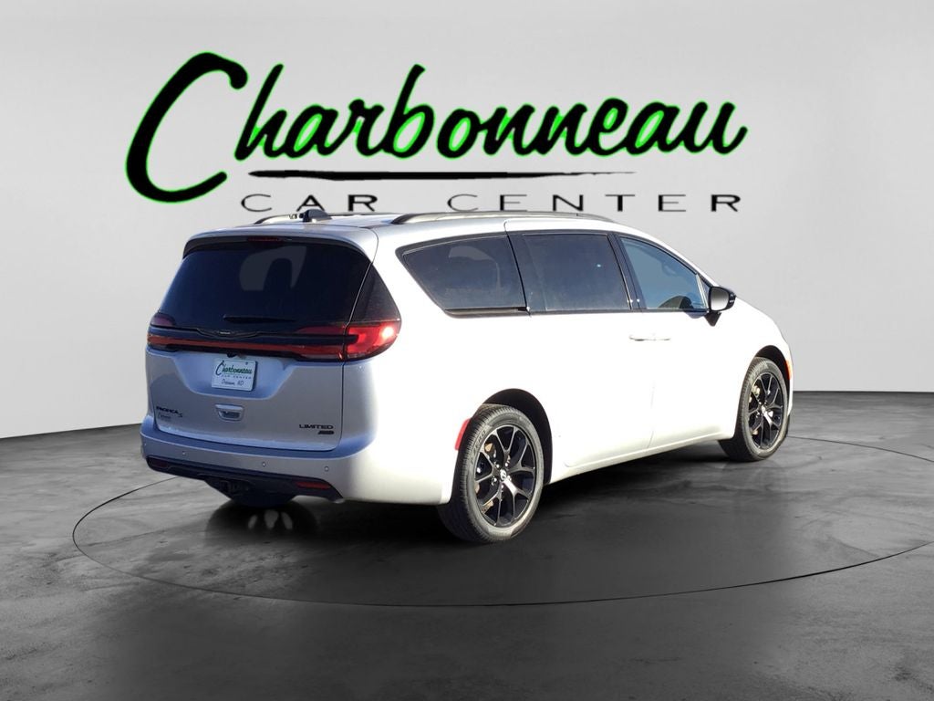 New 2026 Silver Mist Clear-Coat Exterior Paint Chrysler PACIFICA LIMITED AWD image 5