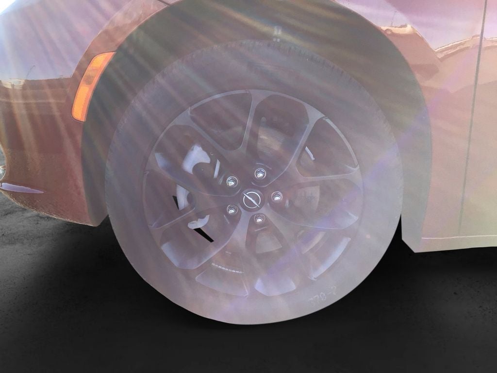 New 2026 Red Hot Pearl-Coat Exterior Paint Chrysler PACIFICA LIMITED AWD image 9