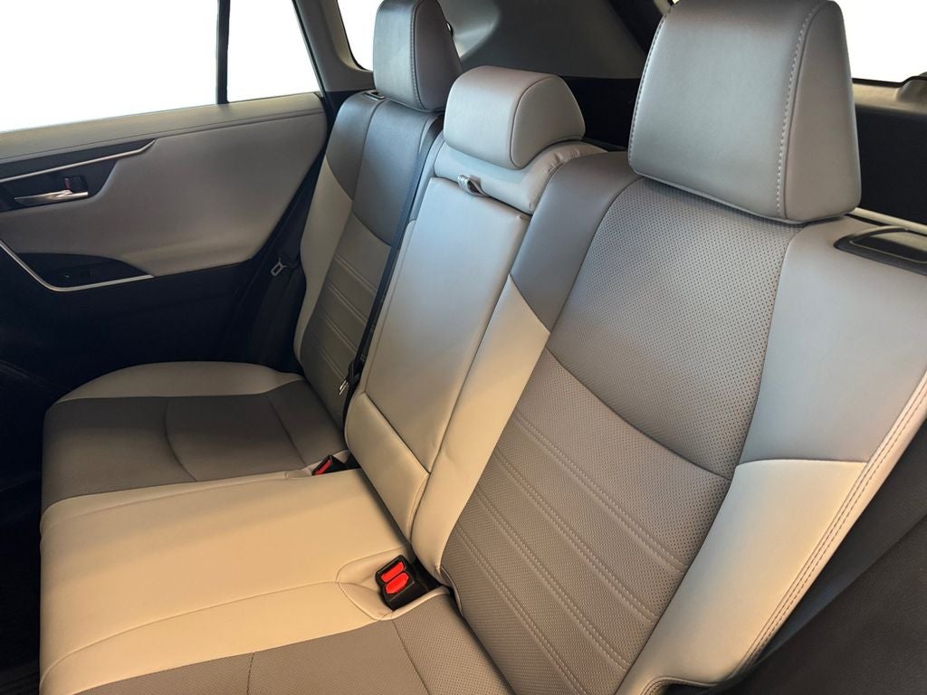 Used 2021 Blizzard Pearl Toyota Limited image 16