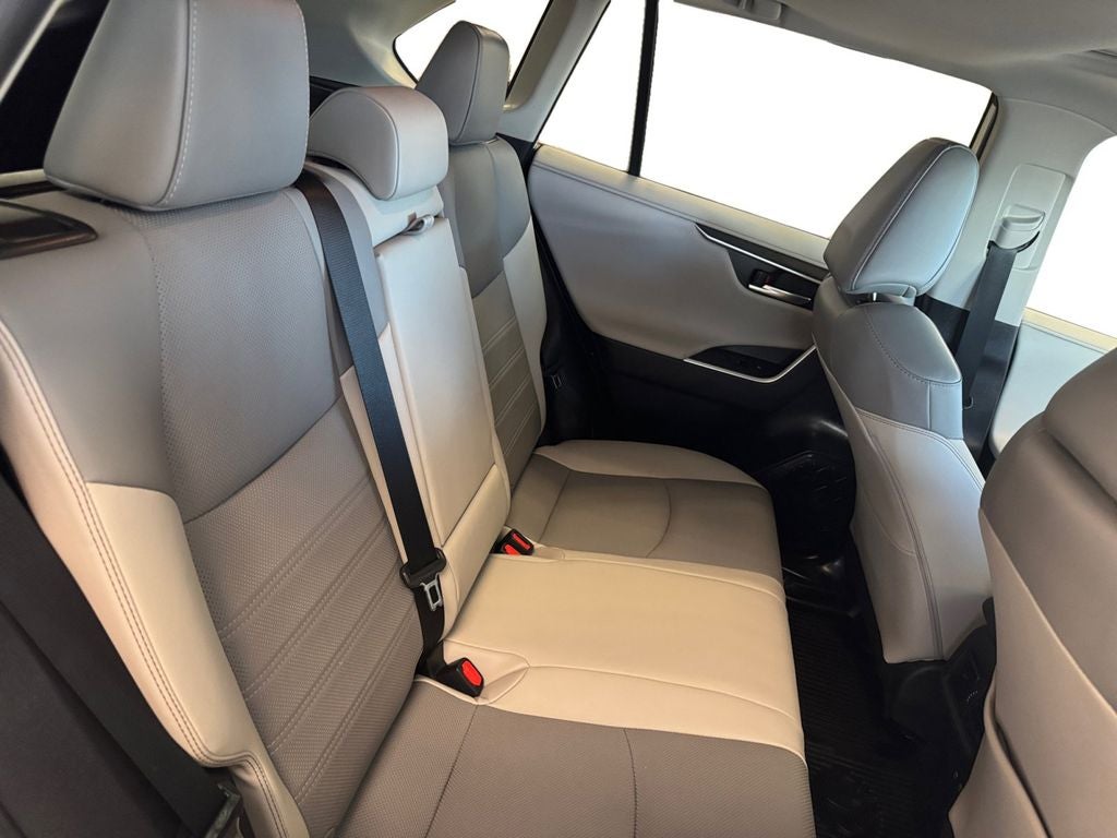 Used 2021 Blizzard Pearl Toyota Limited image 18